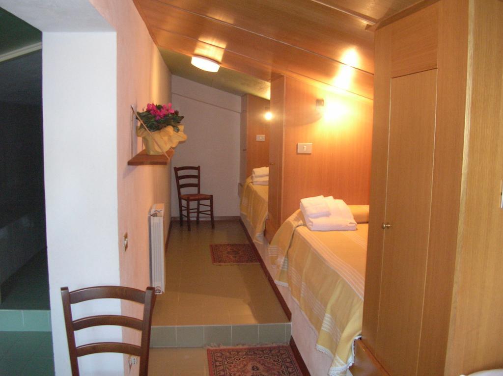 Agriturismo Le Pianore Montespertoli Δωμάτιο φωτογραφία